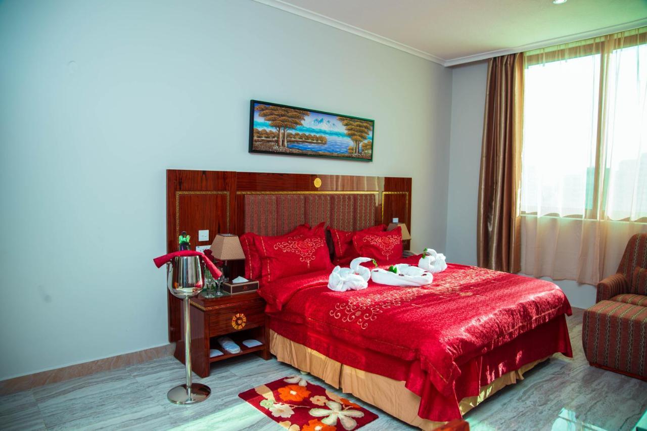 Tiffany Diamond Hotels Ltd - Makunganya Dar es Salaam Exterior foto